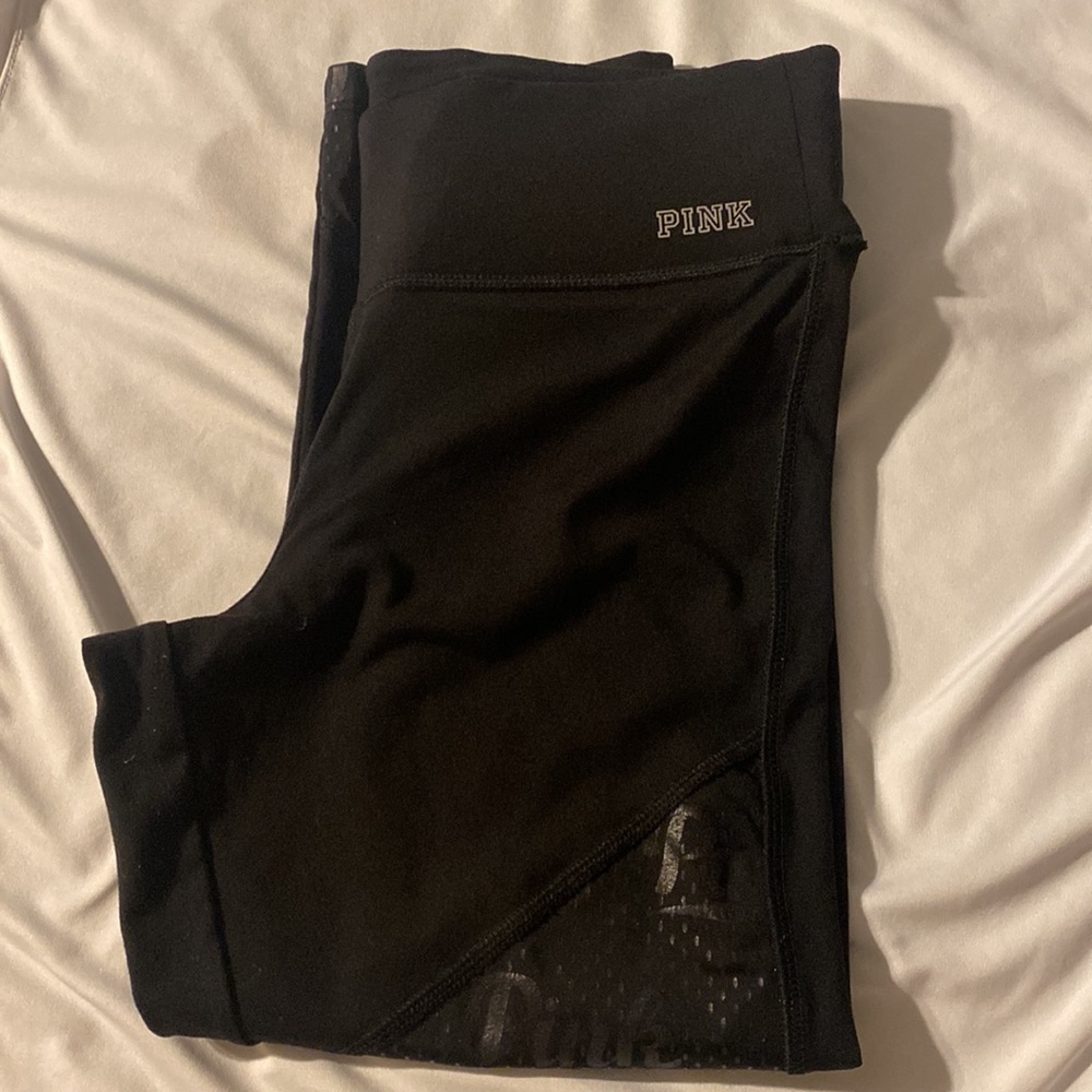 Clean wardrobe - Picture 2 of 4